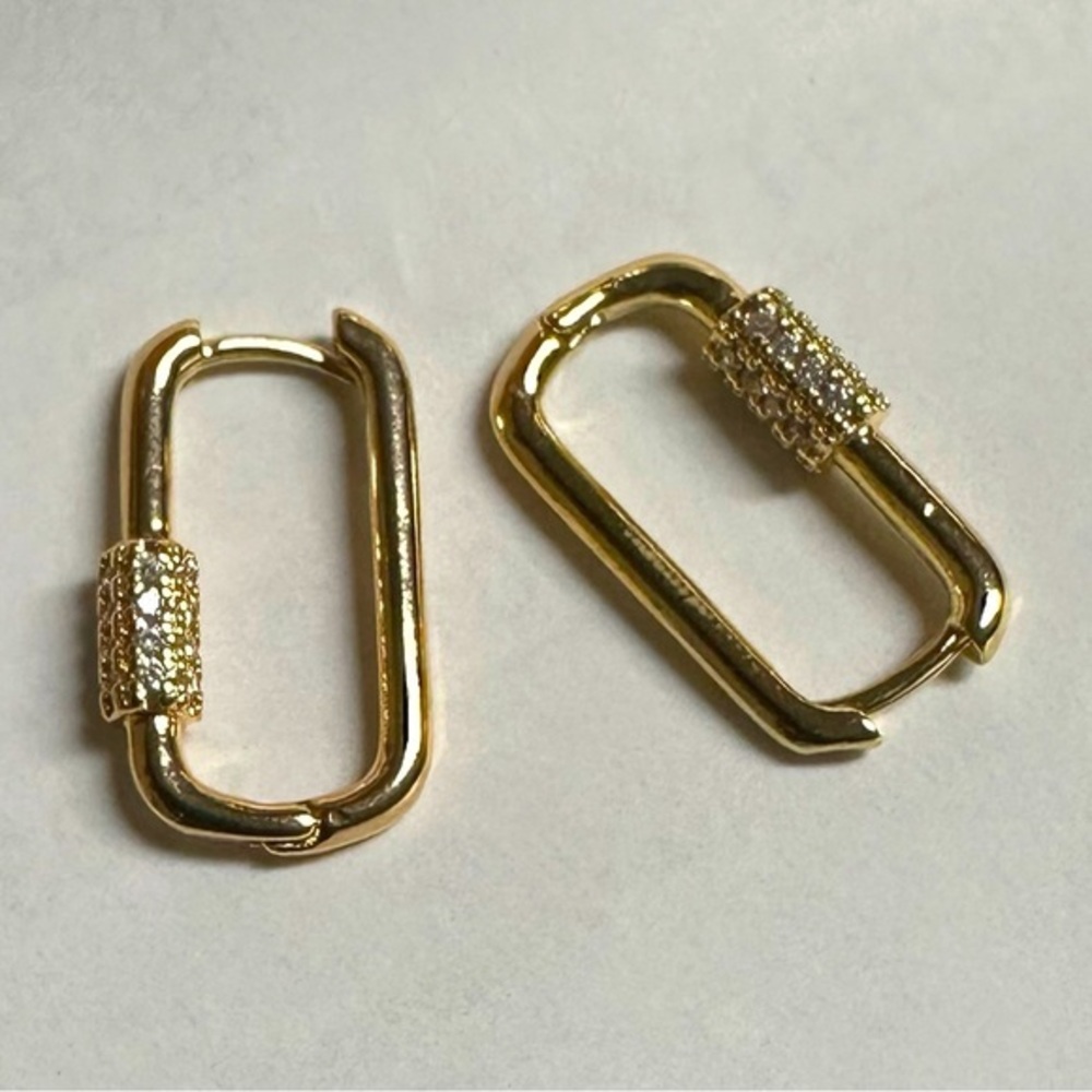 Diamond Hoop Elegant 18k Gold Engagement/Wedding/Gift Earrings